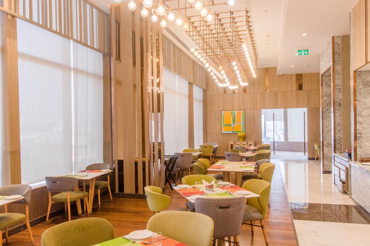 Holiday Inn Chandigarh Zirakpur By Ihg Exterior foto